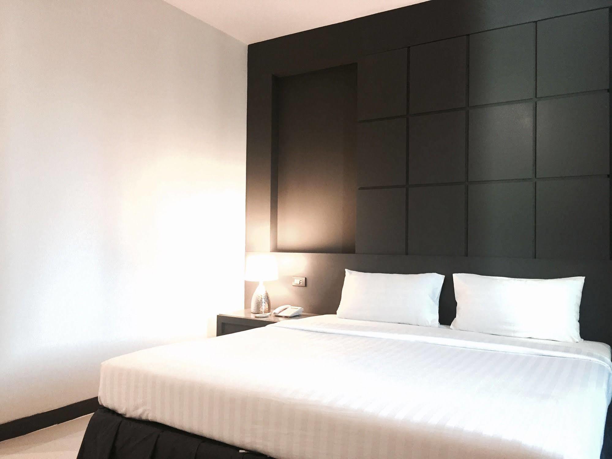 Hatyai Holiday Hotel Hatjaj Kültér fotó