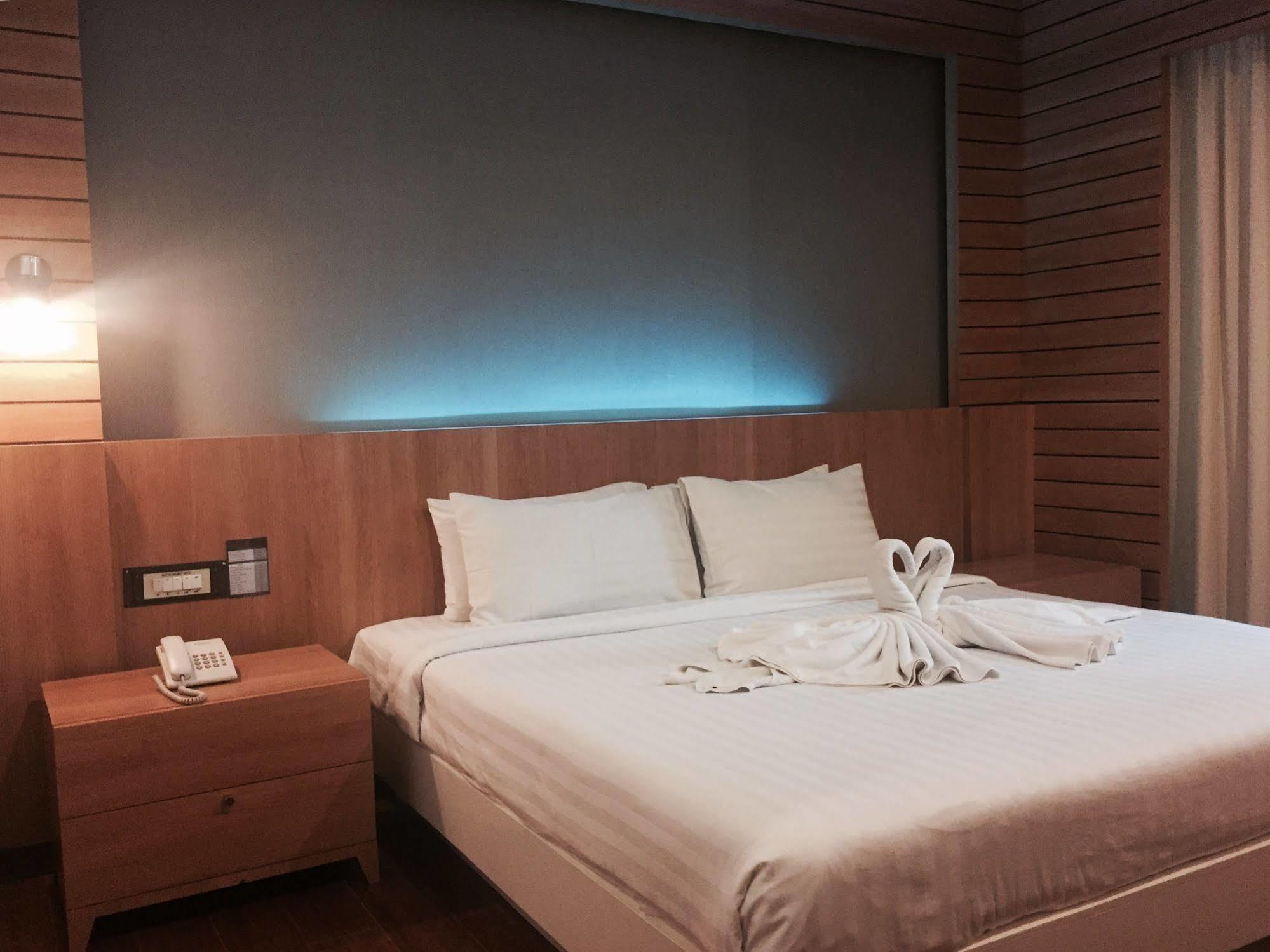 Hatyai Holiday Hotel Hatjaj Kültér fotó