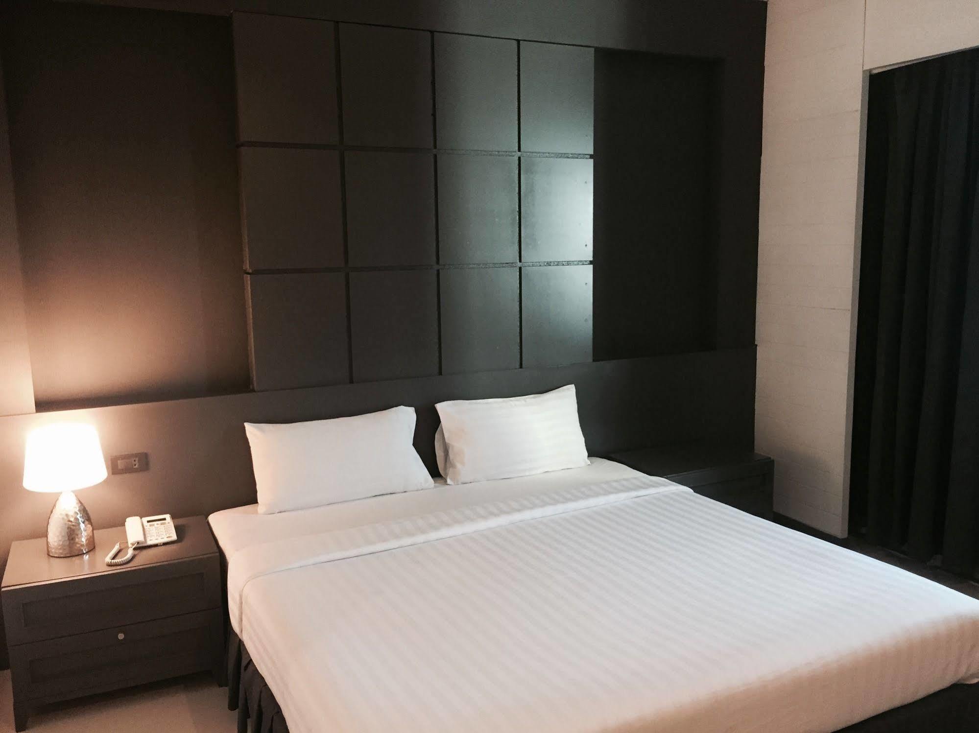 Hatyai Holiday Hotel Hatjaj Kültér fotó